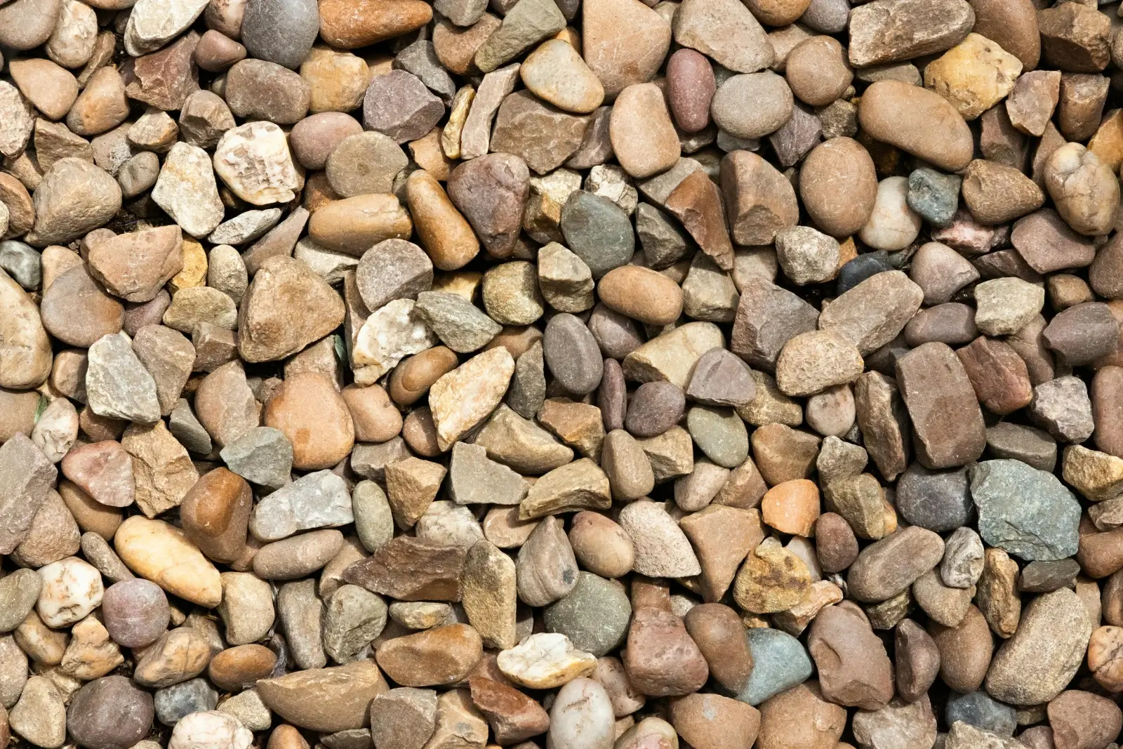 De nombreuses petites pierres